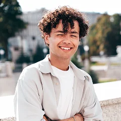 Tom